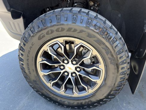 Used 2018 Chevrolet Colorado ZR2 AWD/4WD image 41