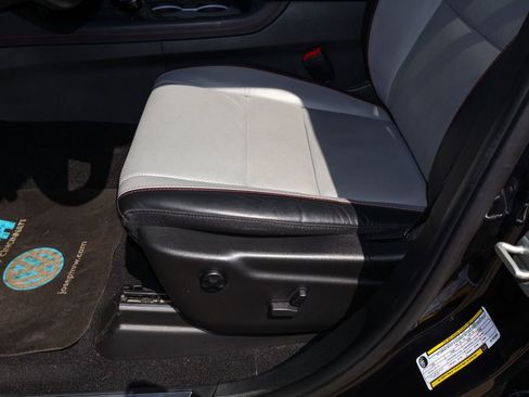 Used 2024 Dodge Durango R/T w/ Tow 'N Go Package AWD/4WD image 14