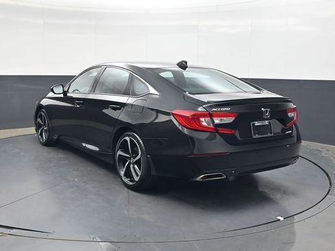 Used 2019 Honda Accord Sport image 6