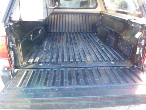 Used 2019 Toyota Tacoma SR image 28