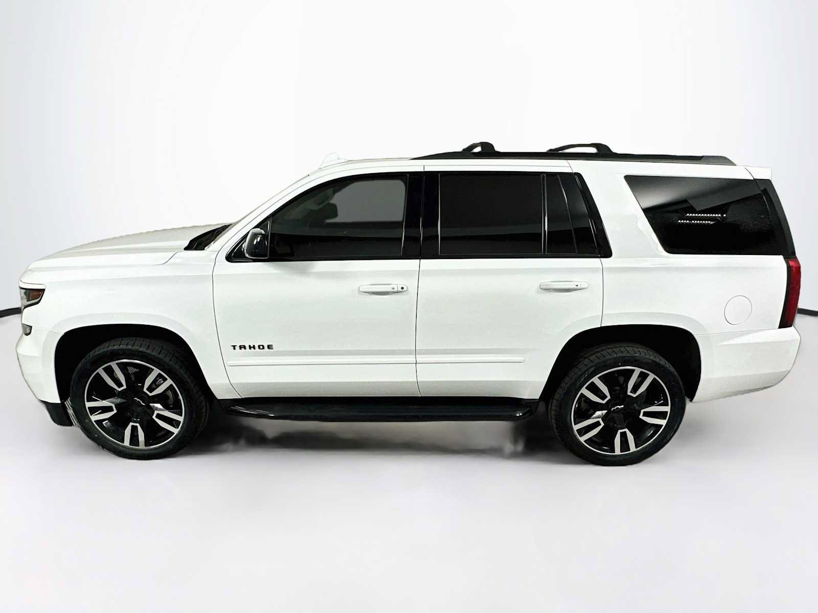 Used 2019 Chevrolet Tahoe Premier AWD/4WD image 2