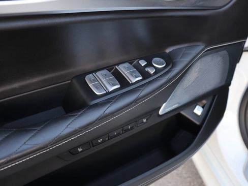 Used 2020 BMW 750i xDrive w/ Executive Package AWD/4WD image 40