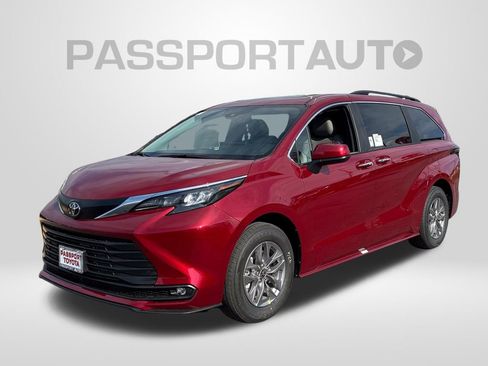 New 2026 Toyota Sienna XLE image 1