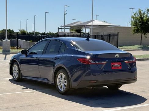 Used 2025 Toyota Camry LE w/ Convenience Package FWD image 6
