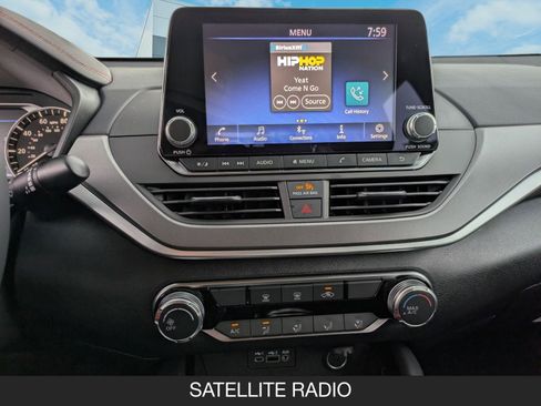 New 2025 Nissan Altima 2.5 SR image 17