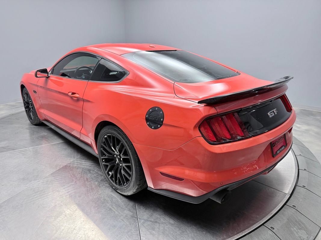 Used 2016 Ford Mustang GT Premium RWD image 7