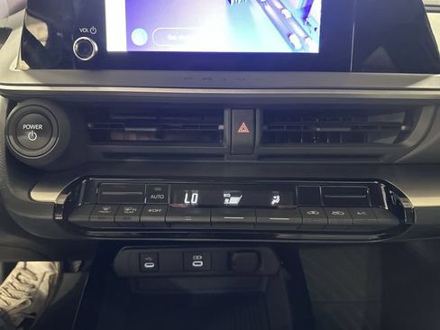 Used 2024 Toyota Prius LE AWD/4WD image 21