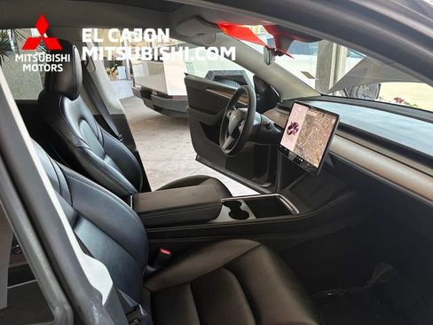Used 2024 Tesla Model Y Long Range AWD/4WD image 17