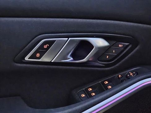 Used 2021 BMW 330i Sedan w/ Convenience Package image 10