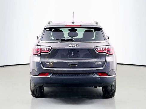 Used 2017 Jeep Compass Latitude w/ Popular Equipment Group image 6