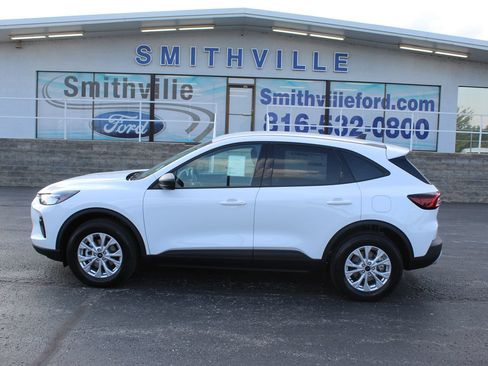 New 2026 Ford Escape Active w/ Cold Weather Package AWD/4WD image 3
