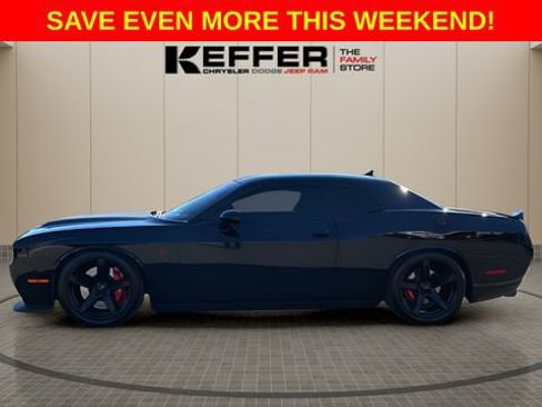 Used 2019 Dodge Challenger SRT Hellcat image 2