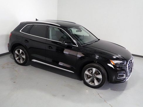 Used 2023 Audi Q5 2.0T Premium w/ Convenience Package AWD/4WD image 12