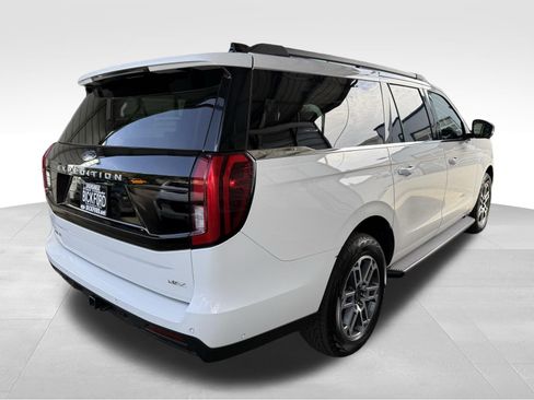 Used 2025 Ford Expedition Max Active image 5