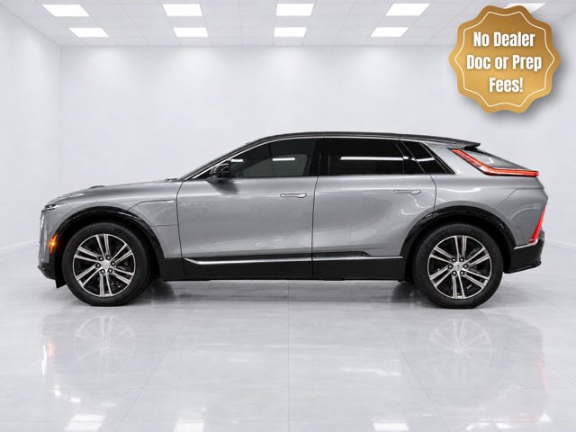 Used 2024 Cadillac Lyriq Luxury AWD/4WD image 1