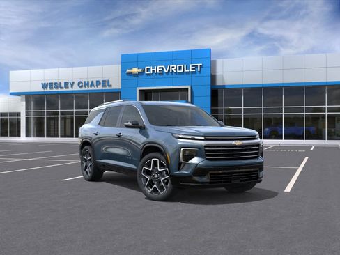 New 2026 Chevrolet Traverse High Country w/ LPO, Floor Liner Package FWD image 2