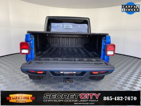 Used 2023 Jeep Gladiator Mojave w/ Trailer Tow Package image 32