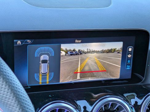 Certified 2025 Mercedes-Benz GLA 250 4MATIC image 24