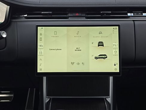 New 2026 Land Rover Range Rover Long Wheelbase SE AWD/4WD image 17
