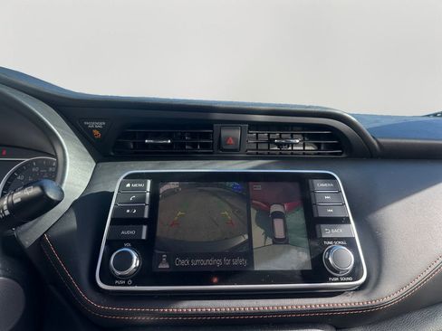 Used 2020 Nissan Kicks SR image 16