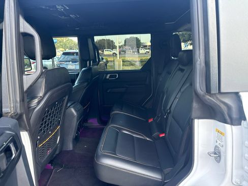 Used 2024 Ford Bronco Badlands AWD/4WD image 5