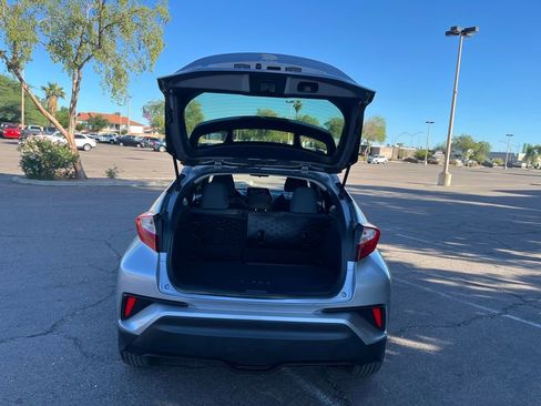 Used 2020 Toyota C-HR LE image 12