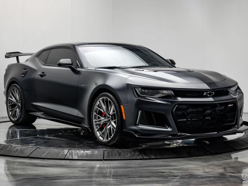 Used 2024 Chevrolet Camaro ZL1 RWD image 21