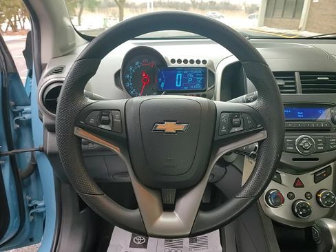 Used 2014 Chevrolet Sonic LT image 13