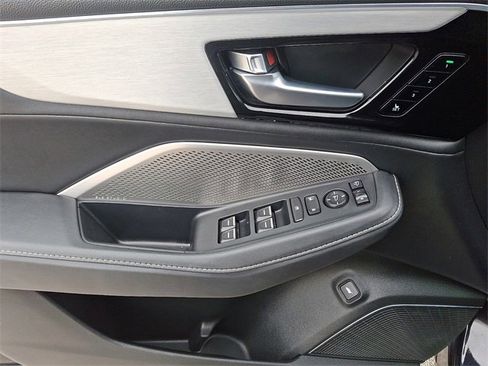 Used 2023 Acura MDX SH-AWD w/ Technology Package image 13