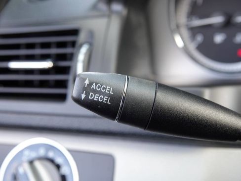 Used 2010 Mercedes-Benz C 300 Sedan image 87