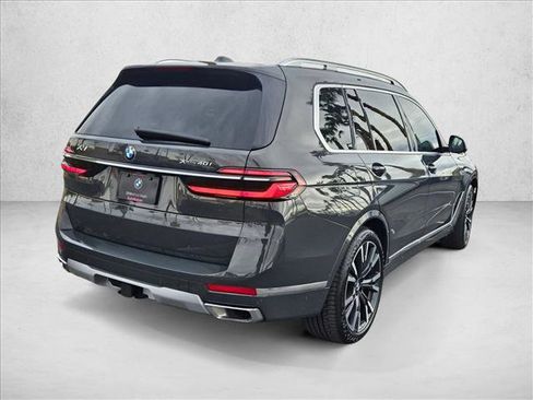 Certified 2024 BMW X7 xDrive40i image 5