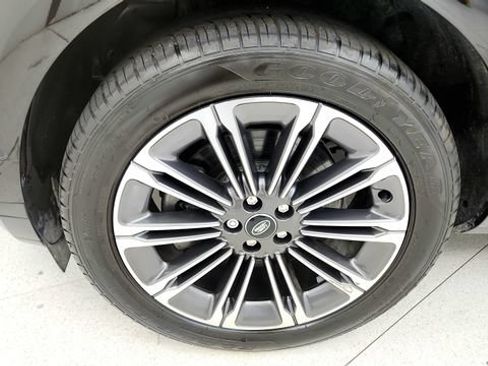Used 2025 Land Rover Range Rover Evoque S AWD/4WD image 71