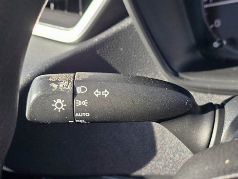 Used 2023 Toyota Corolla LE image 21