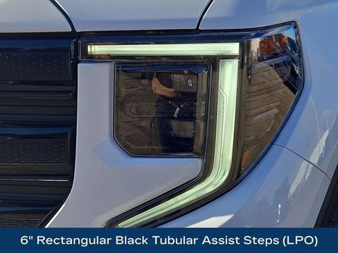 Used 2023 GMC Sierra 1500 Elevation w/ LPO, Elevation Black Package image 12