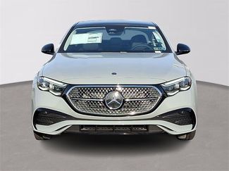 New 2026 Mercedes-Benz E 350 4MATIC Sedan video 2