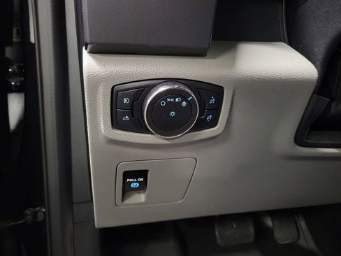 Used 2020 Ford F150 XLT image 21