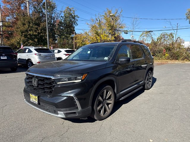 Used 2023 Honda Pilot Elite image 3