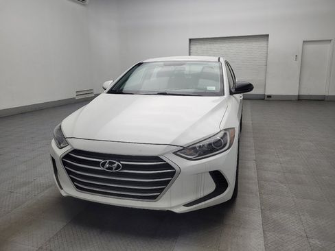 Used 2017 Hyundai Elantra SE image 15