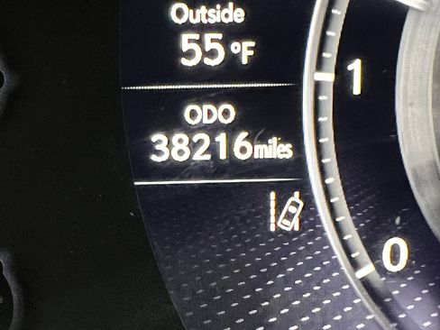 Used 2022 Lexus LX 600 4WD w/ Accessory Package (Z1) image 21