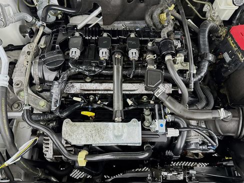 Used 2022 Nissan Kicks S image 38