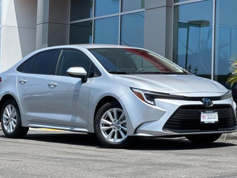 Certified 2024 Toyota Corolla LE w/ LE Convenience Package FWD image 2