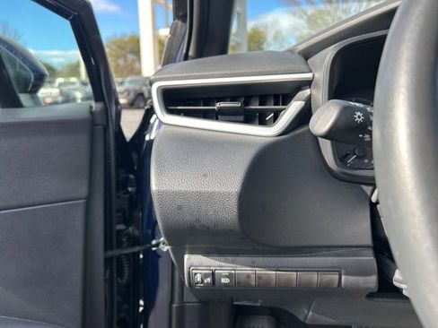 Used 2025 Toyota Corolla SE image 25