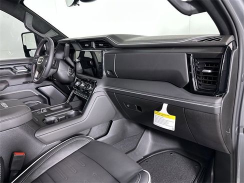 New 2026 GMC Sierra 2500 AT4X image 30