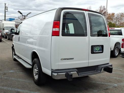 Certified 2023 Chevrolet Express 2500 w/ Driver Convenience Package image 4