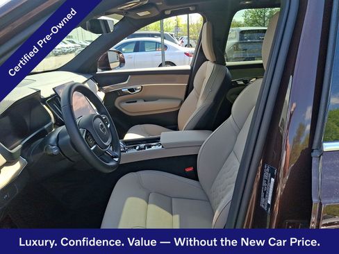 Certified 2025 Volvo XC90 B5 Core AWD/4WD image 14