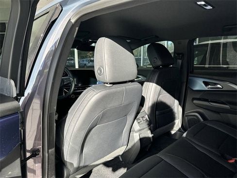 New 2026 Chevrolet Equinox EV LT image 27