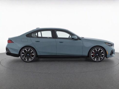 Used 2024 BMW i5 eDrive40i w/ M Sport Package RWD image 2