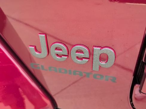Used 2021 Jeep Gladiator Rubicon w/ Trailer Tow Package image 24