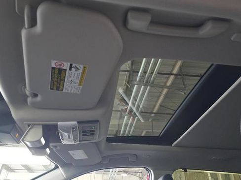 Used 2024 Nissan Rogue Platinum w/ Platinum Premium Package image 10