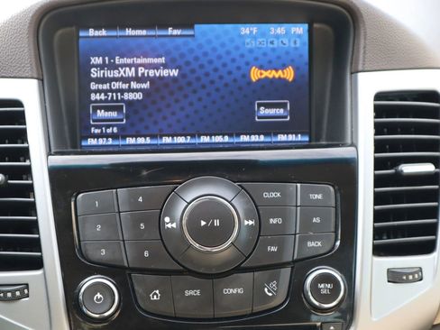 Used 2014 Chevrolet Cruze Diesel image 21